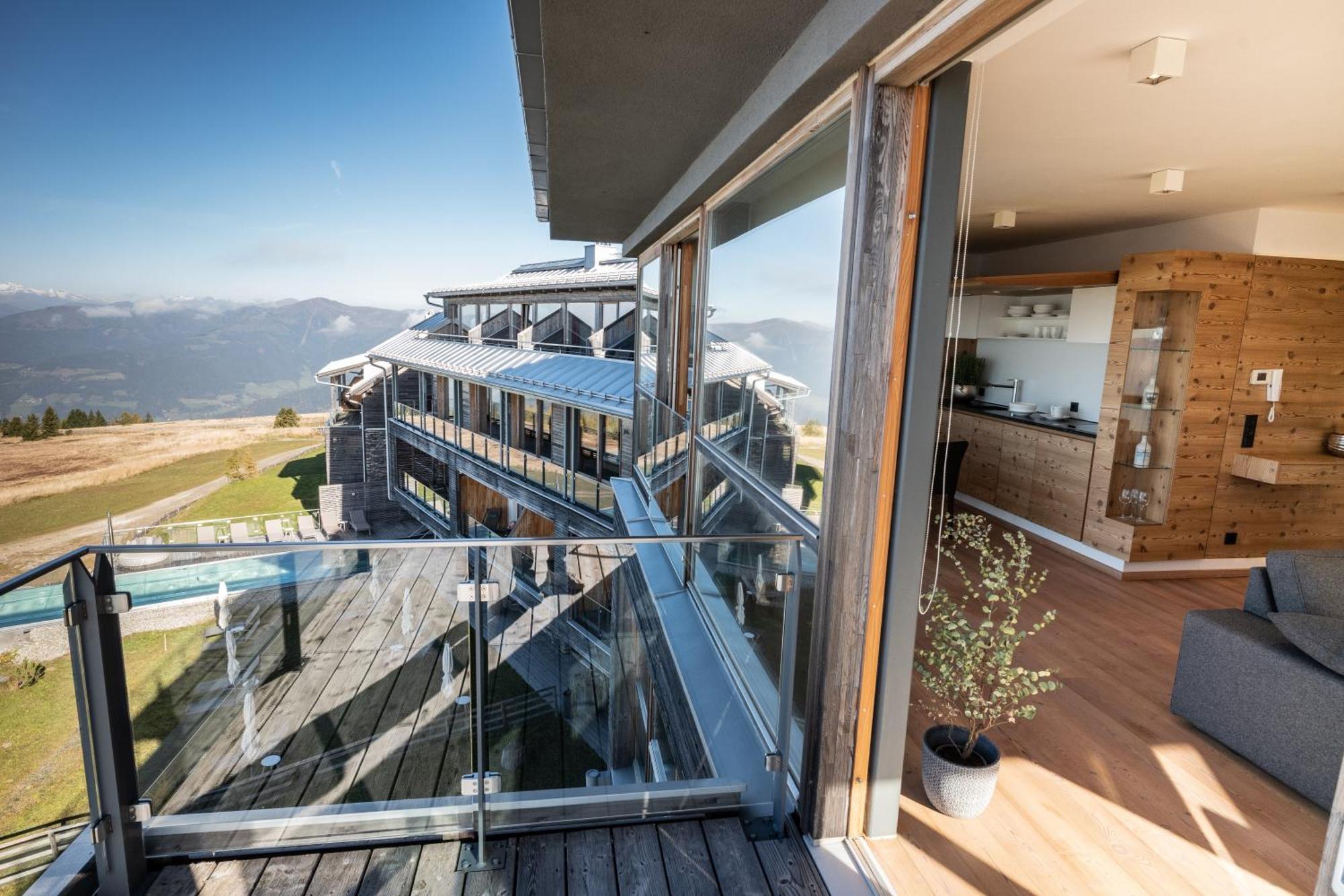 Alpinhotel Pacheiner Treffen Exterior foto