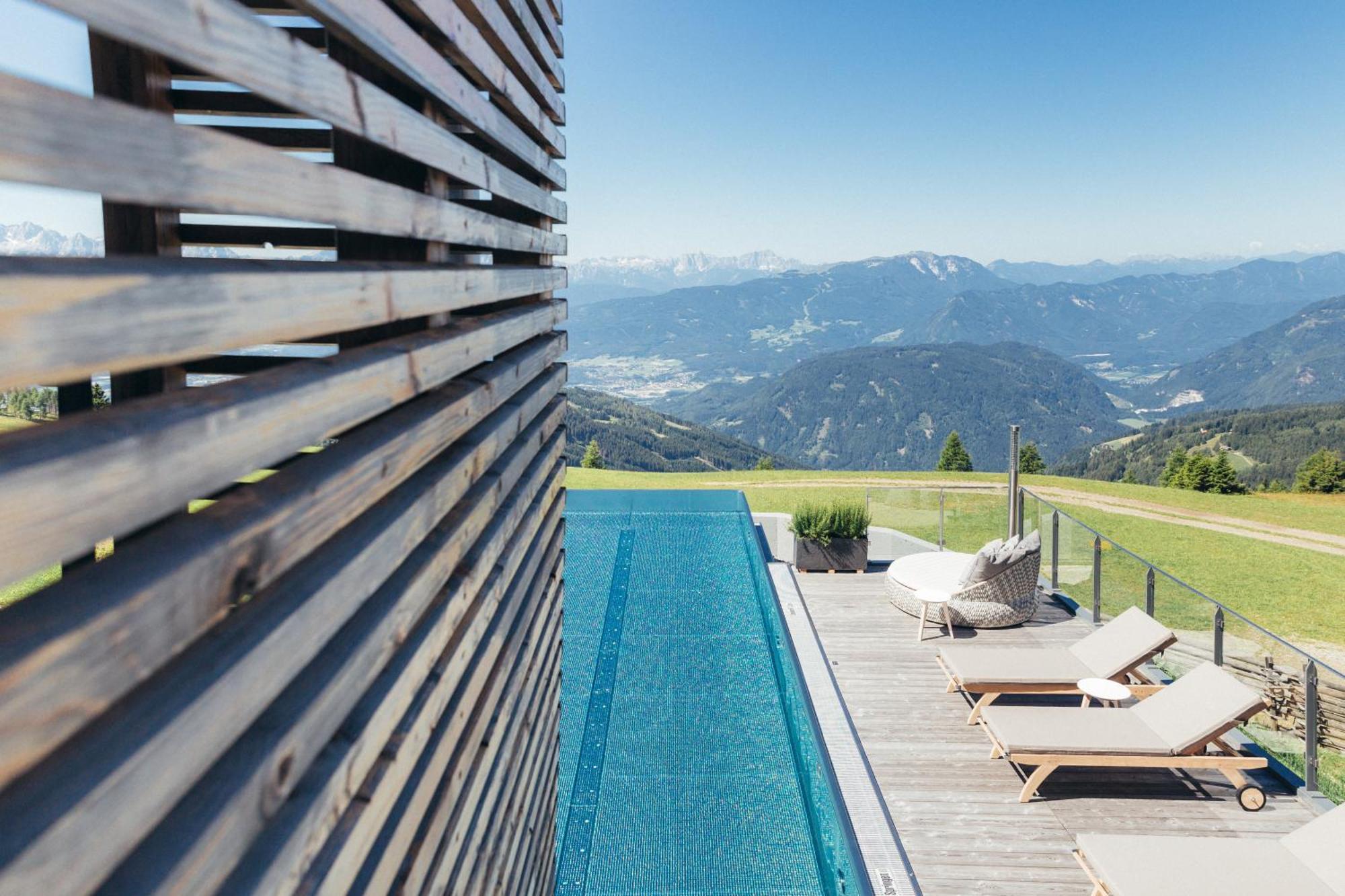 Alpinhotel Pacheiner Treffen Exterior foto